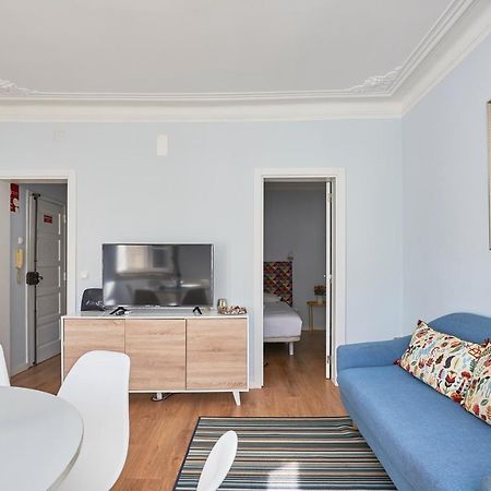 Elegant Riverview Apartment In Historical Lisbon Exterior photo